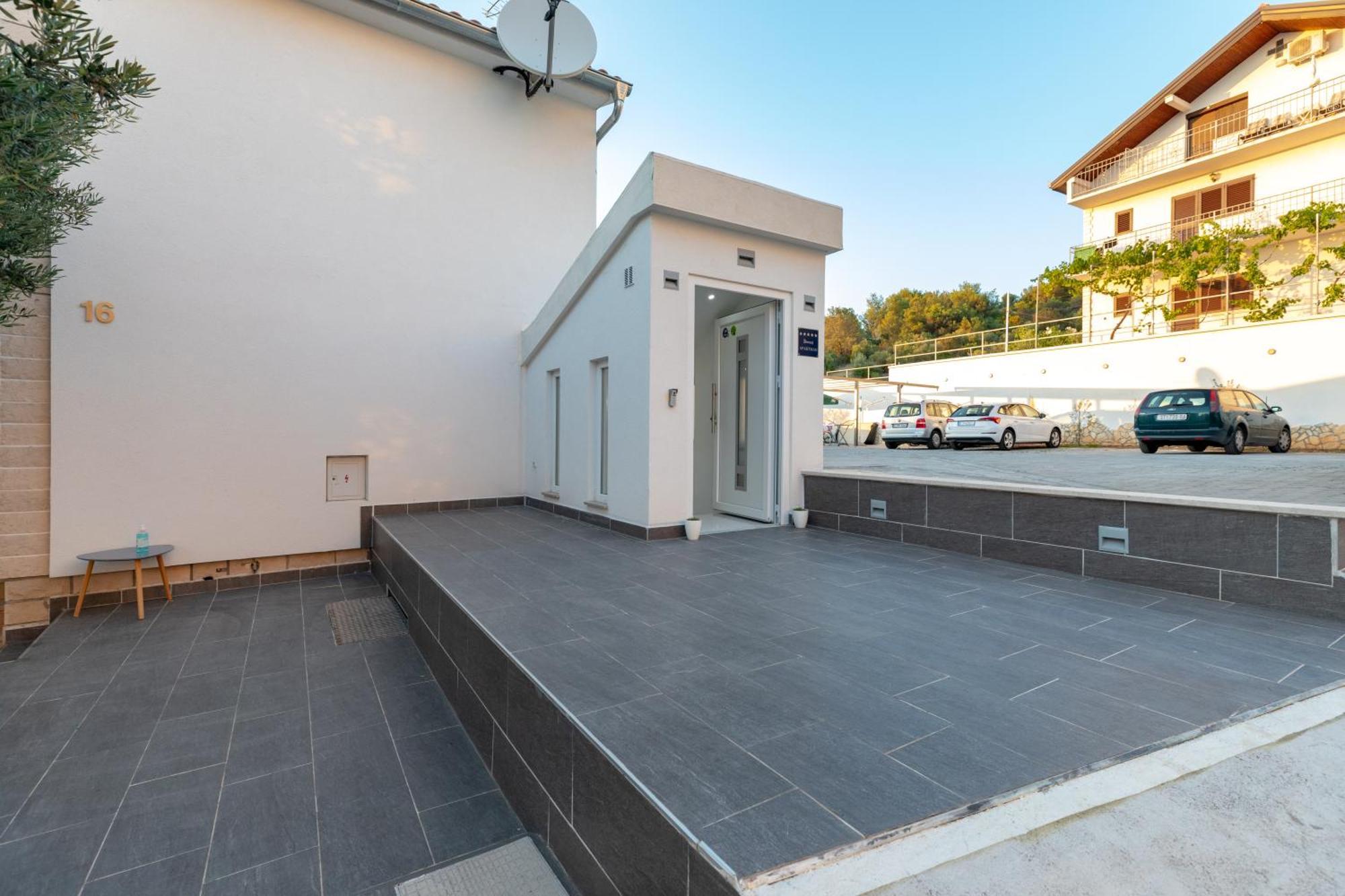 Luxury Apartment Aria Трогир Экстерьер фото